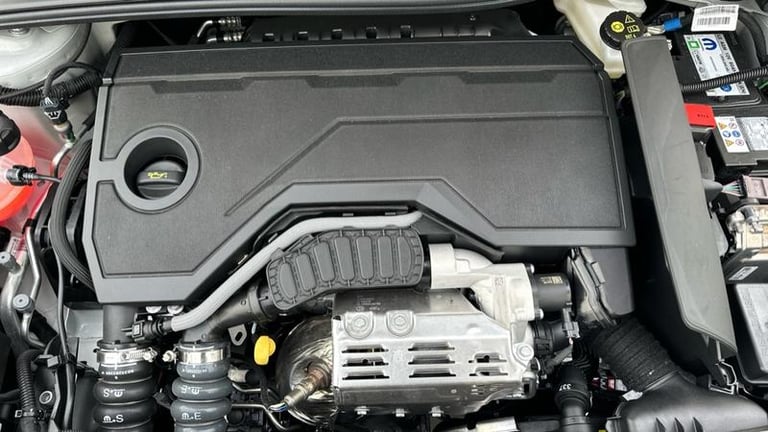 2025 Fiat 600 1.2 MHEV SUV 5dr Petrol Hybrid e-DCT Euro 6 (s/s) (100 ps) Automatic Hatchback Hybr...