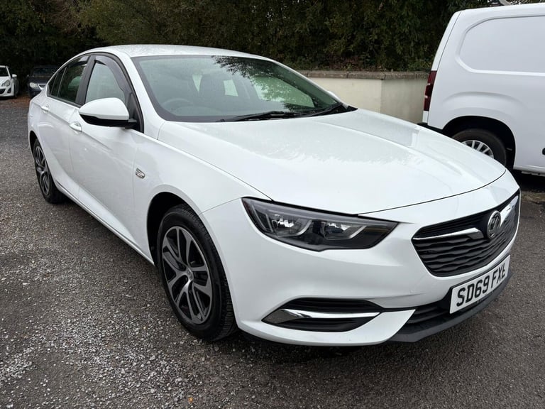 2019 Vauxhall Insignia 1.6 Turbo D ecoTec Design Nav 5dr HATCHBACK Diesel Manual