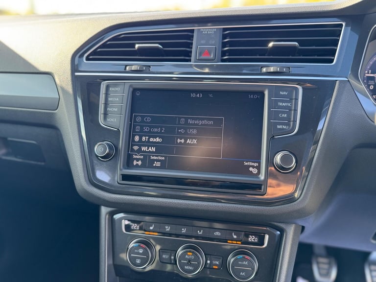 2017 Volkswagen Tiguan 2.0 TDi 150 R-Line 5dr ESTATE DIESEL Manual