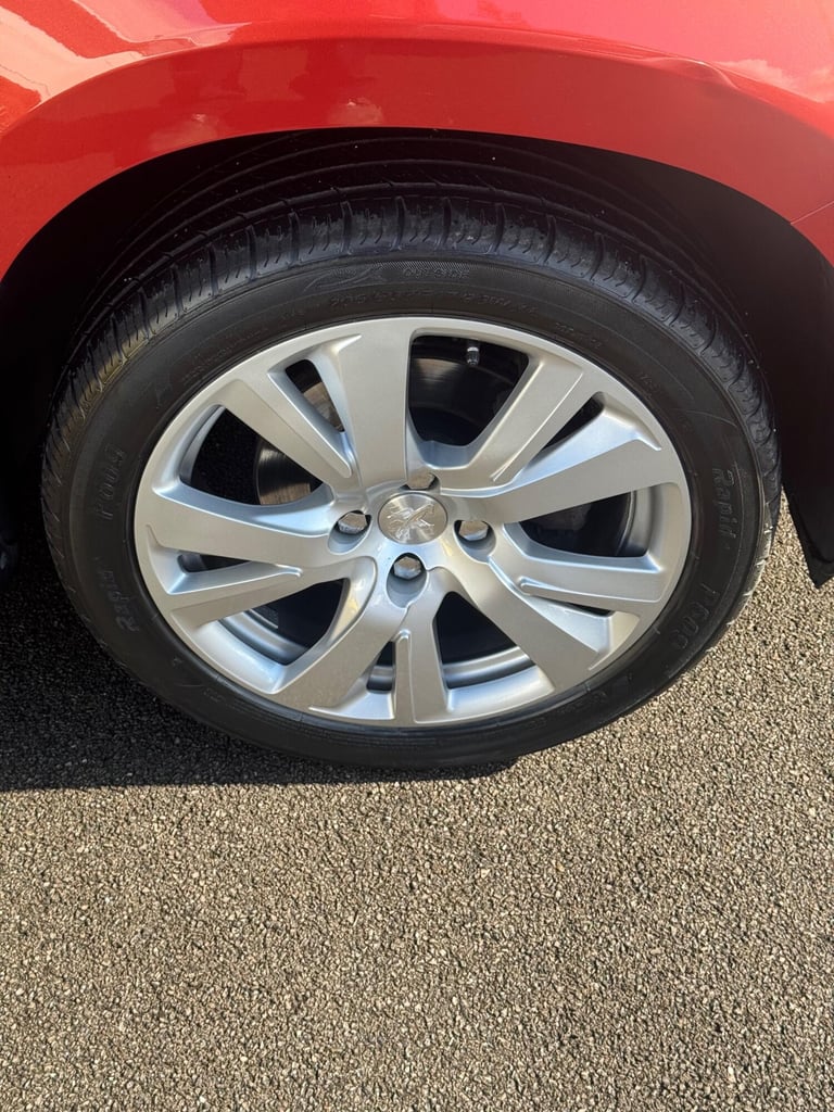 2014 Peugeot 2008 1.6 VTi Feline Euro 5 5dr (Mistral) HATCHBACK Petrol Manual