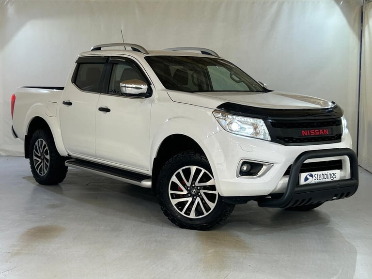 2017 Nissan Navara 2.3 dCi Tekna 4WD Euro 6 (s/s) 4dr PICK UP Diesel Manual
