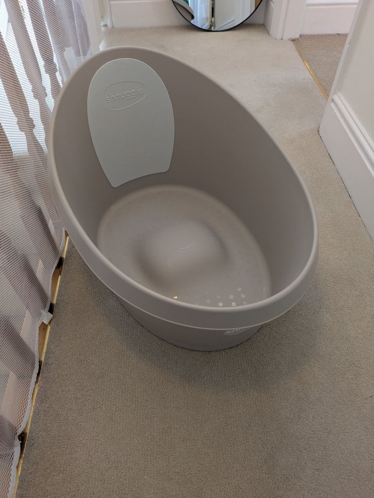 image for Shnuggle toddler bath