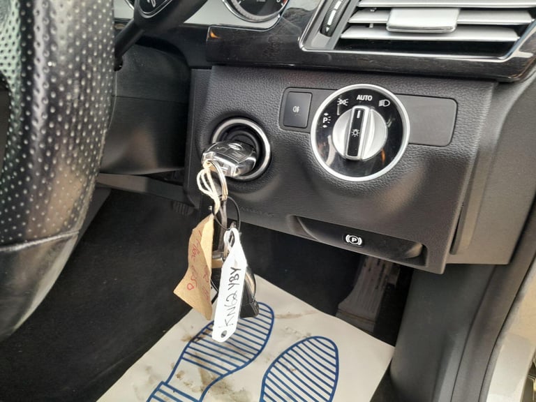 MERCEDES-BENZ E CLASS 2.1 E250 CDI BlueEfficiency Avantgarde Silver Auto Diesel