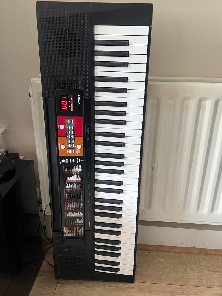 image for Yamaha PSR F51 Keyboard 61 Full Size Keys Ideal For Beginner