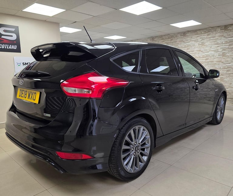 FORD FOCUS 1.0 T EcoBoost ST-Line Black Manual Petro 2018 WARRANTY 12 MONTHS MOT