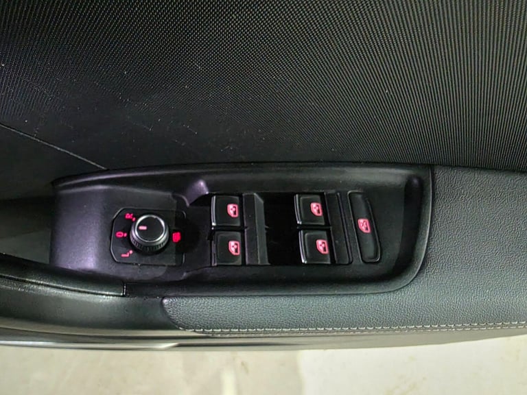 2019 Audi A1 1.0 TFSI 30 S line Sportback S Tronic Euro 6 (s/s) 5dr HATCHBACK Petrol Automatic