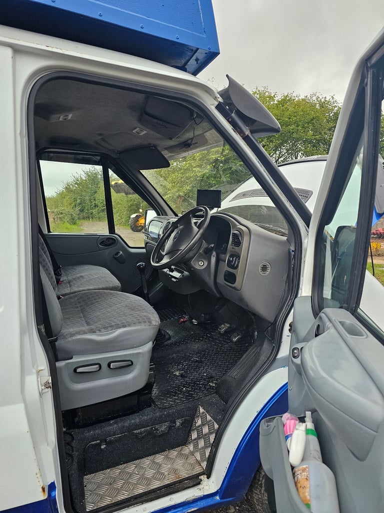 3.5t horsebox