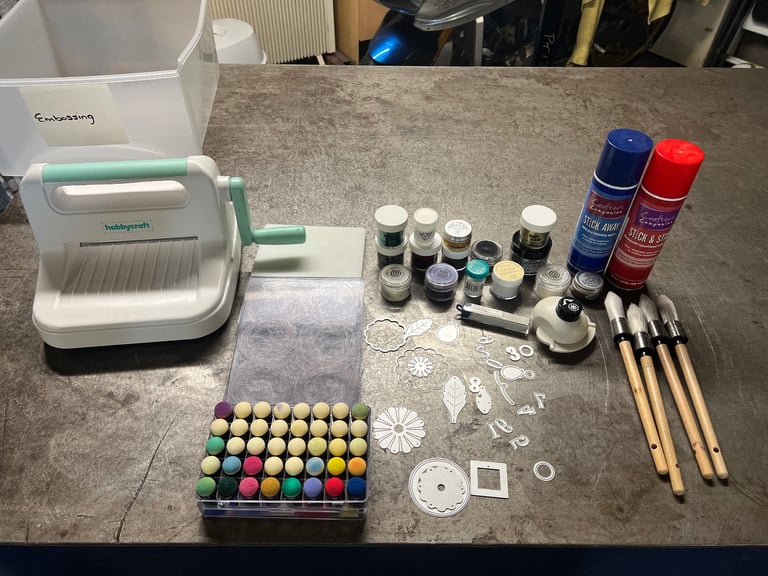 Embossing machine and accessories 