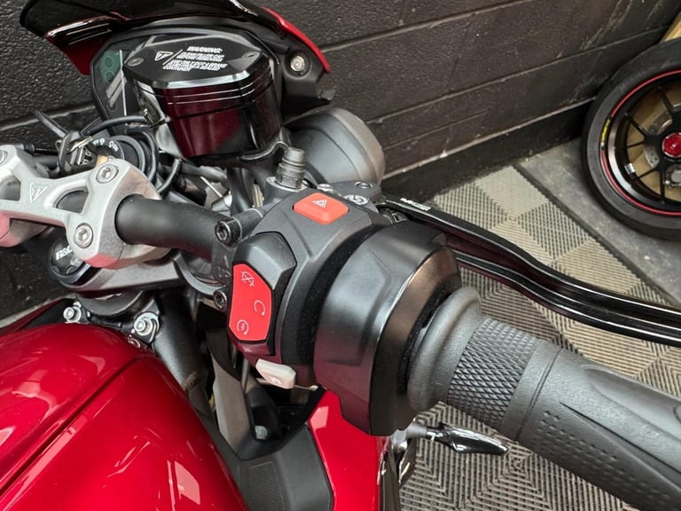 2023 Triumph Street Triple 765 765 RS X-ring Euro 5