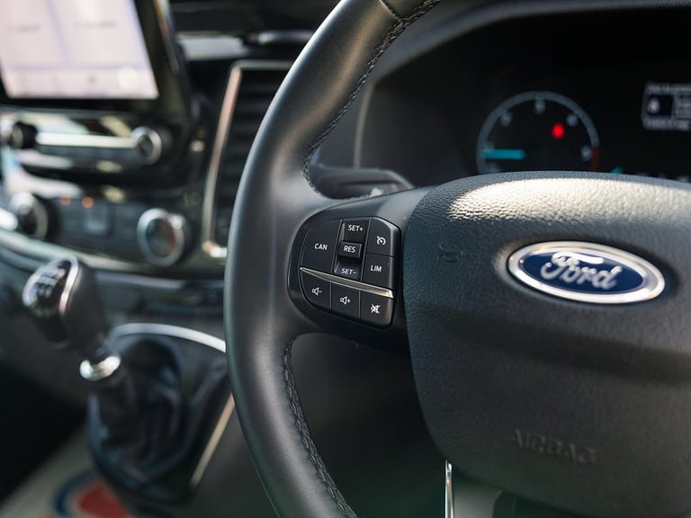 2022 Ford Transit Custom 2.0 EcoBlue 130ps Low Roof D/Cab Limited Van PANEL VAN DIESEL Manual