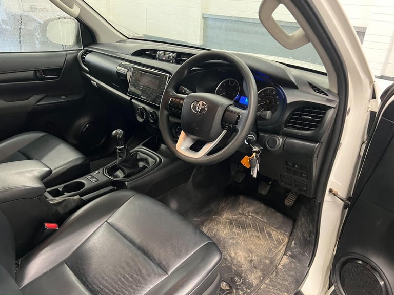 2020 Toyota Hilux 2.4 D-4D Active Extra Cab Pickup 4WD Euro 6 (s/s) 4dr Pickup Diesel Manual