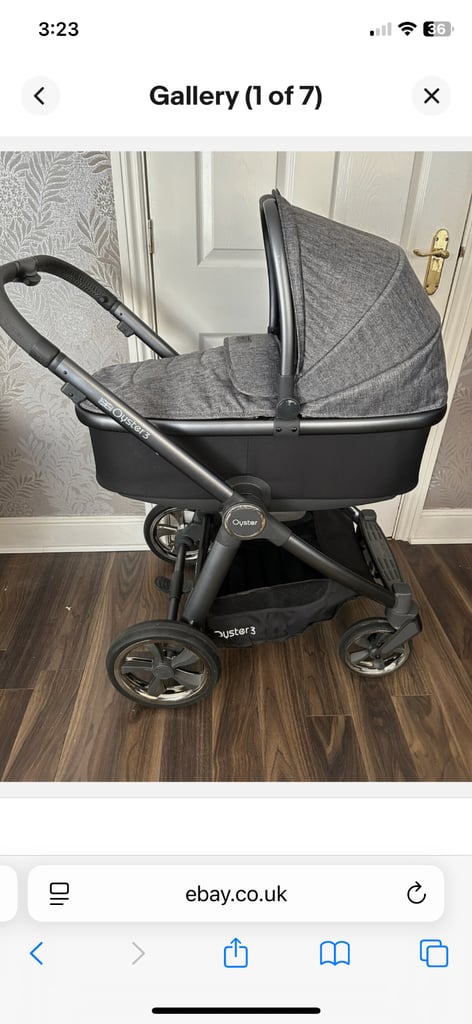 Oyster 3 Pram & Carrycot – Excellent Condition