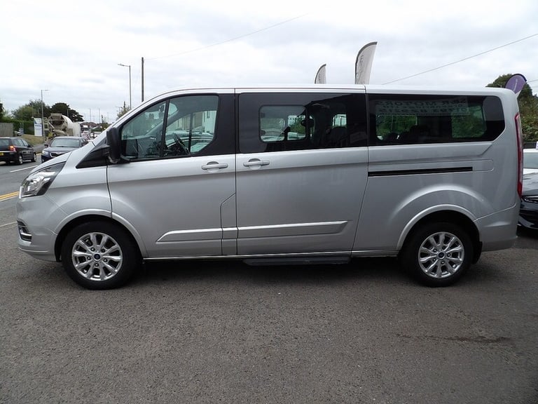 2021 Ford Tourneo Custom 2.0 EcoBlue 130ps Low Roof 8 Seater Titanium MPV DIESEL Manual