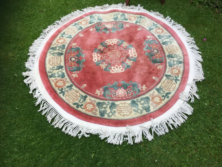Round Pink Chinese Floral Design Rug 100% Wool Pile White Fringed Border  