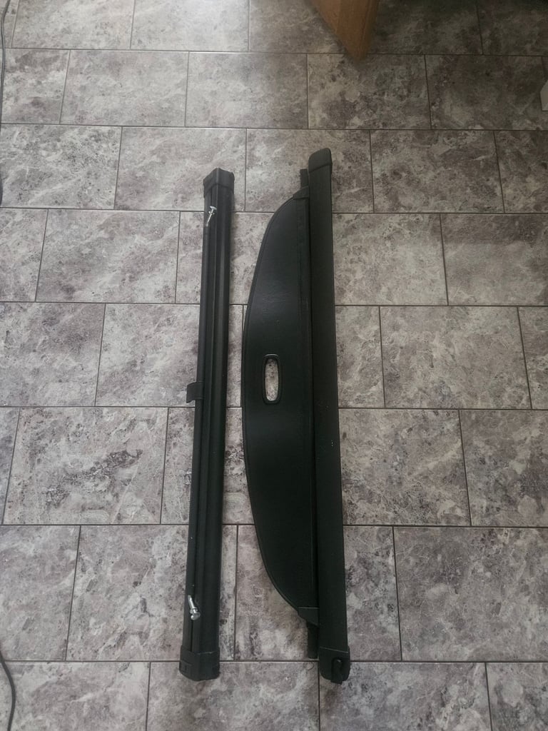 image for Hyundai i40 parcel shelf & dog guard screen