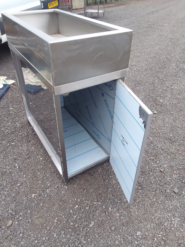 Commercial catering equipment Restaurant kitchen  trailer items 