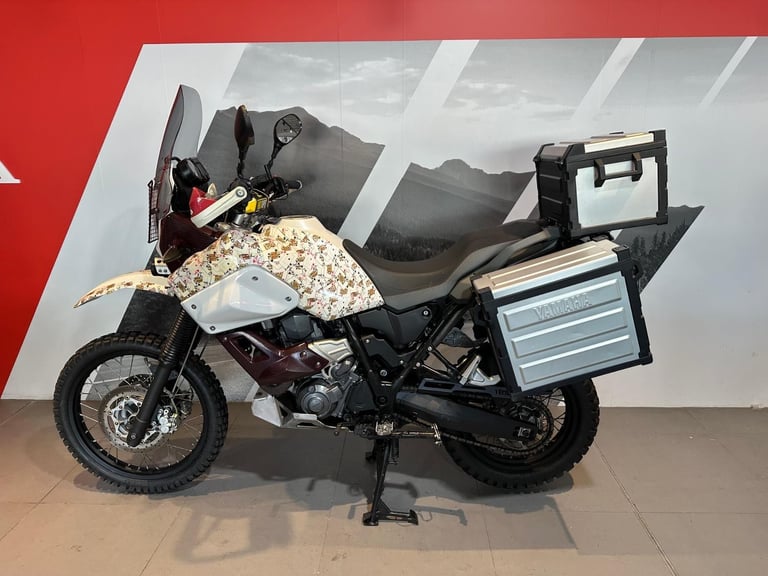Yamaha XT 660 2012 with only 6368 miles + Full Luggage 