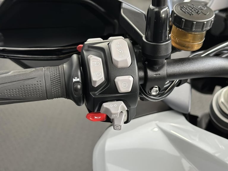 2022 Triumph Tiger 1200 1200 GT Pro Adventure Petrol Manual Euro 5 (150 ps)
