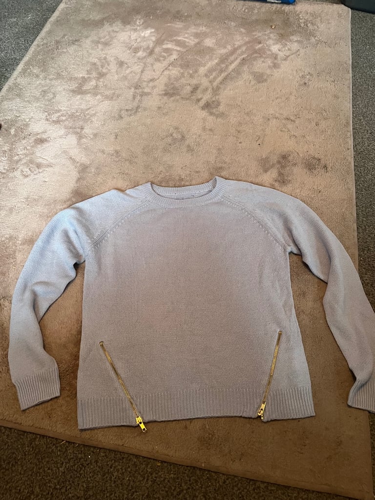 image for SIZE LARGE LIGHT BLUE LIGHTWEIGHT JUMPER