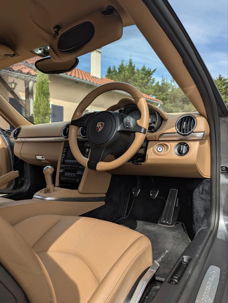 987.2 Porsche CAYMAN S, 2010, Manual, 3.4L