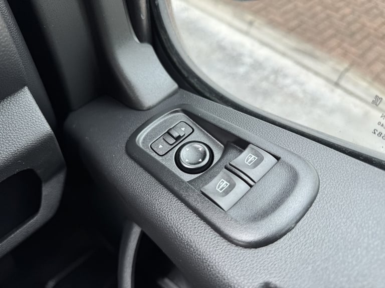 2023 Renault Master dCi 145ps ENERGY Business FWD LWB 4.85M with Air Con, Safe, Secure Keycard  L...