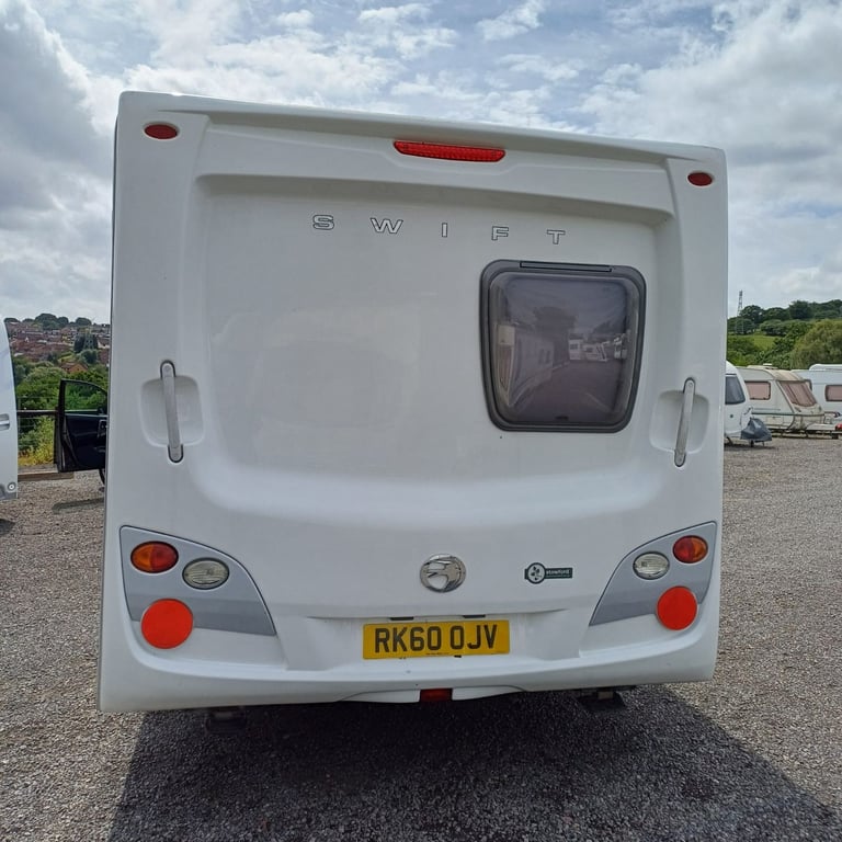 2008 Swift challenger 480 2 berth caravan with motor mover.  