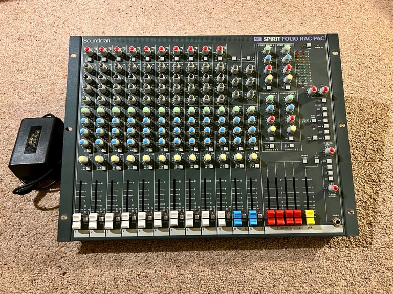 image for Soundcraft Spirit Folio RACPAC 14:4:2 Studio Mixer