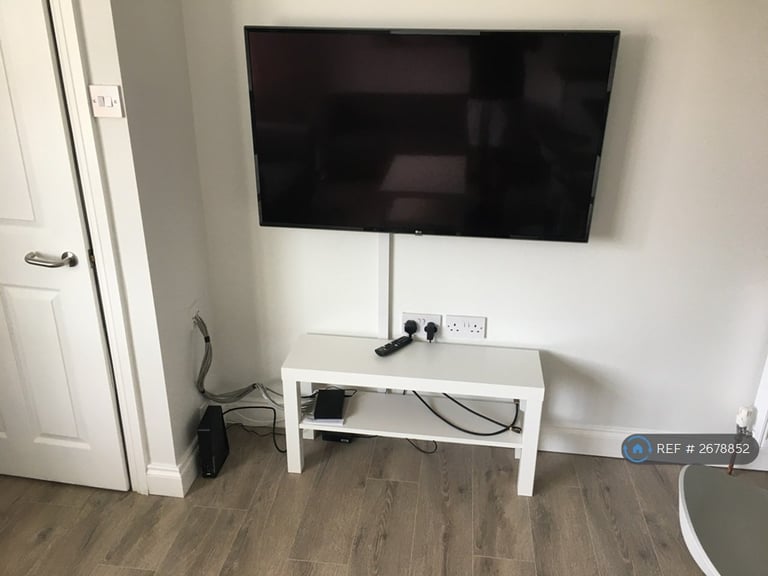 6 bedroom house in Battery Hill, Winchester, SO22 (6 bed) (#2678852)