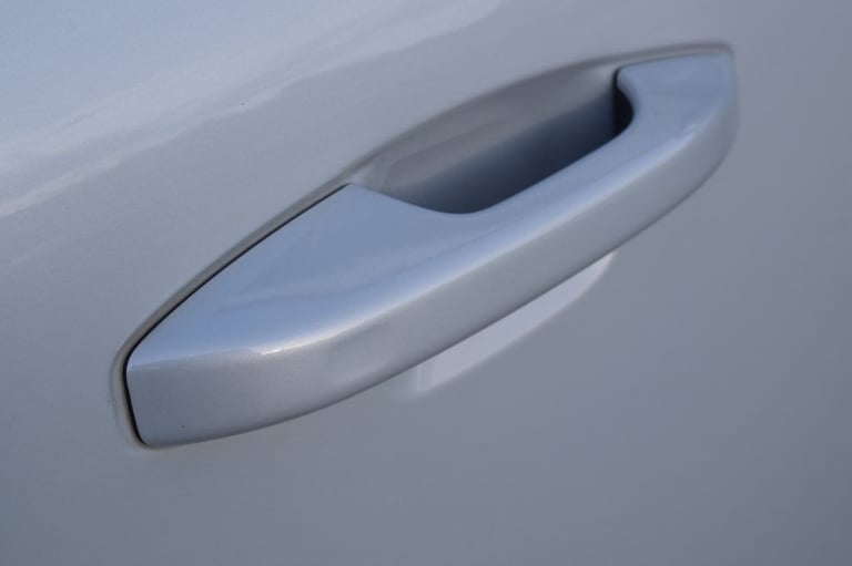 2019 Volvo XC40 2.0 D3 R DESIGN Pro 5dr Geartronic ESTATE DIESEL Automatic
