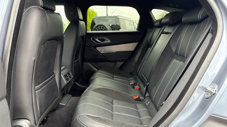2022 Land Rover Range Rover Velar 2.0 D200 R-Dynamic SE 5dr Auto With Heated