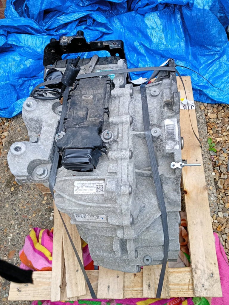 Land Rover Discovery sport L550 2.0L 2016 9 speed gearbox automatic Diesel.