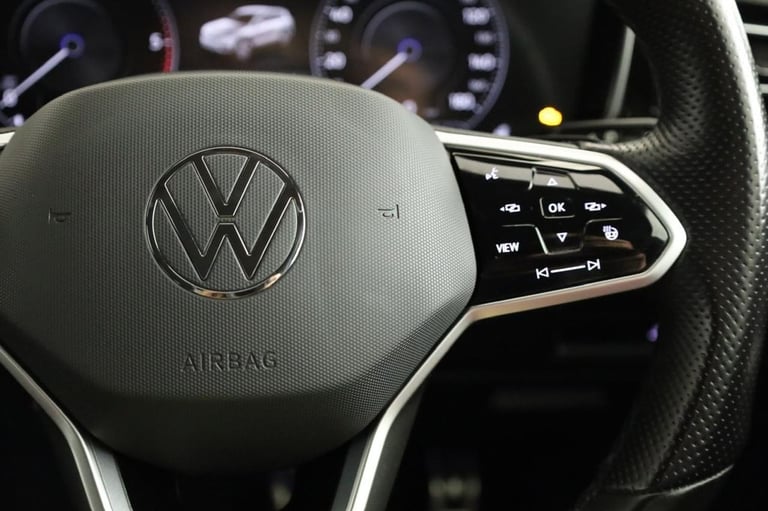 2023 Volkswagen Touareg 3.0 TDI V6 R-Line Tech SUV 5dr Diesel Tiptronic 4Motion Euro 6 (s/s) (231...