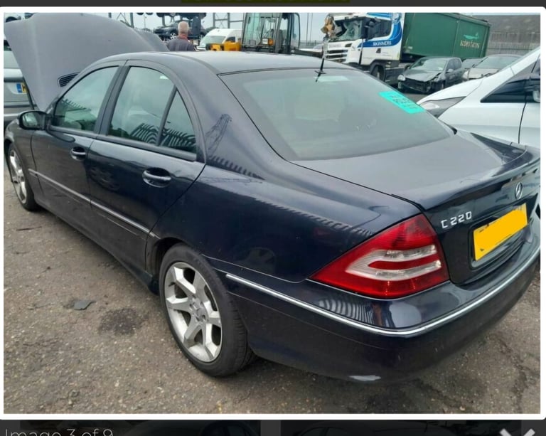 Mercedes-Benz, C CLASS, Saloon, 2006, Manual, 2148 (cc), 4 doors