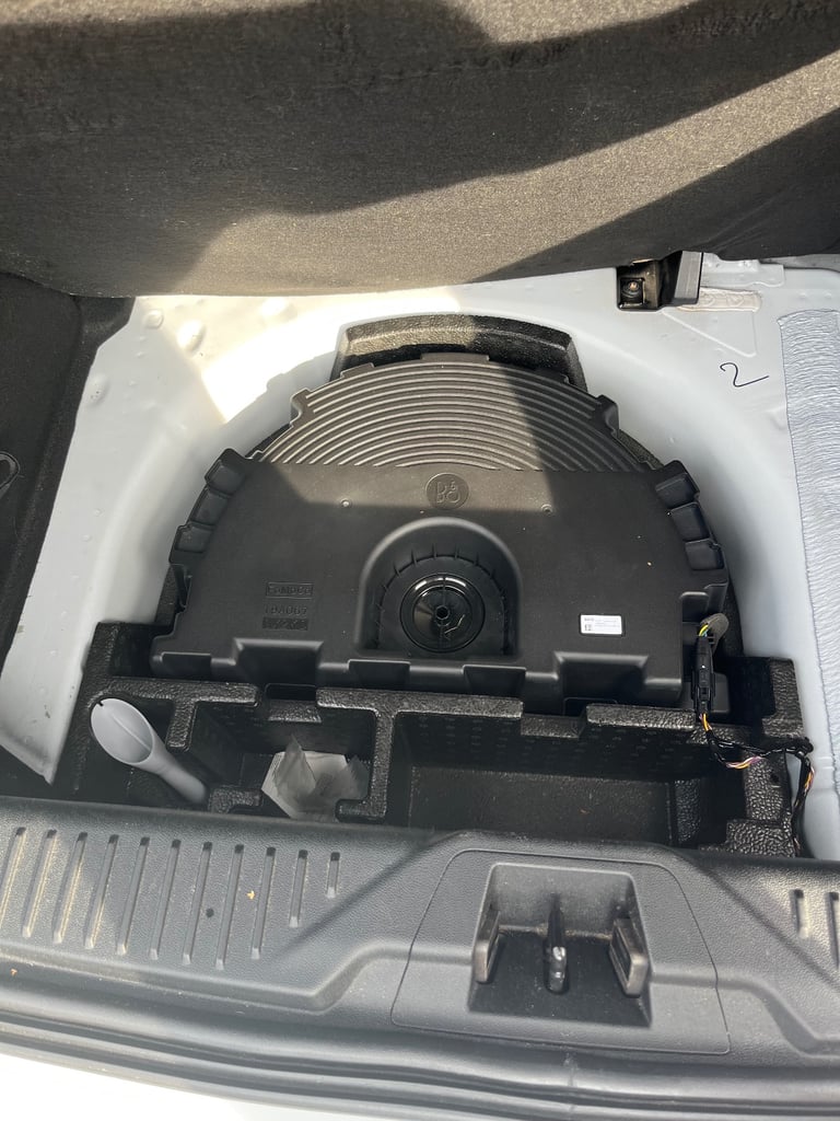 2018 1L Ford Fiesta ST Line - 3 door - White - B&O speaker system 