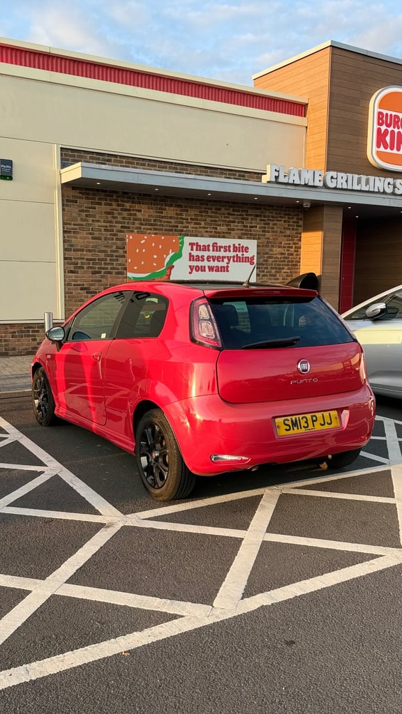 Fiat, PUNTO, Hatchback, 2013, Manual, 1368 (cc), 3 doors