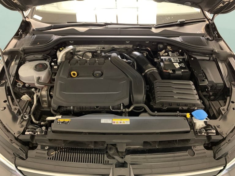 2023 Volkswagen Golf 1.5 TSI Life Hatchback 5dr Petrol Manual Euro 6 (s/s) (150 ps) - AMBIENT IN ...