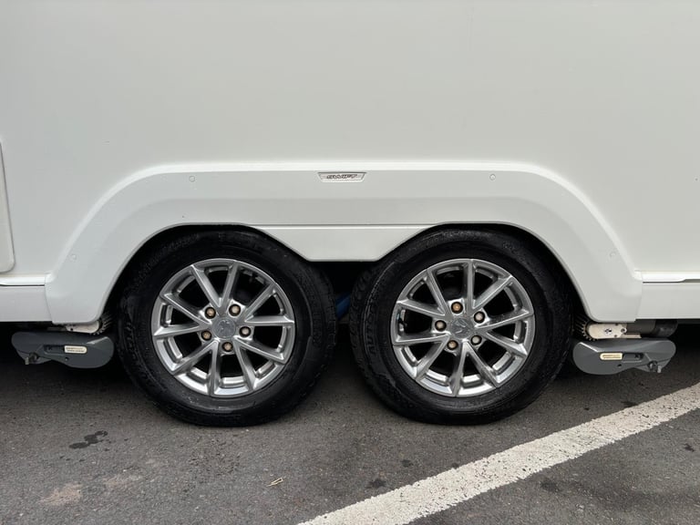 20 SWIFT CHALLENGER 835 X, SPECIAL EDITION CELESTE, AWD MOVER, ALDE, TALL FRIDGE