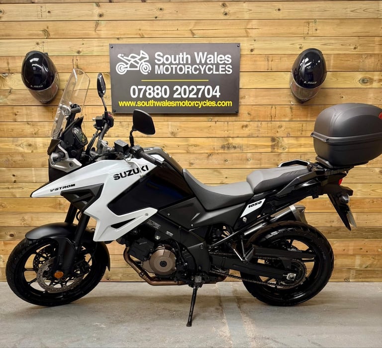 Suzuki V-Strom 1050 / 2021 model / just 7.6k miles 