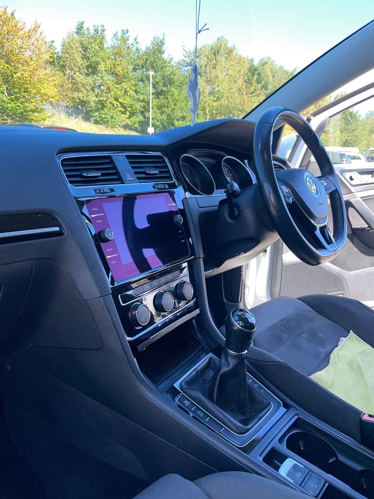 Volkswagen, GOLF, Hatchback, 2017, Manual, 1968 (cc), 5 doors