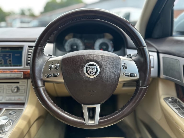 JAGUAR XF 3.0d V6 Premium Luxury