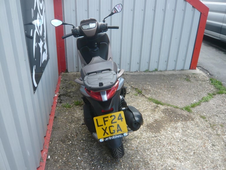 Piaggio Medley 125 2024 SCOOTER LEARNER LEGAL MOPED 50 VISION R RR CB MT YS YBR