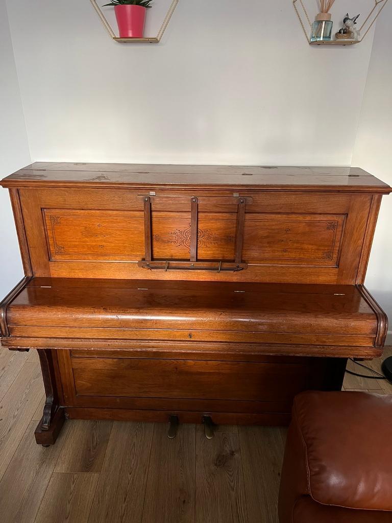 Chappell Piano