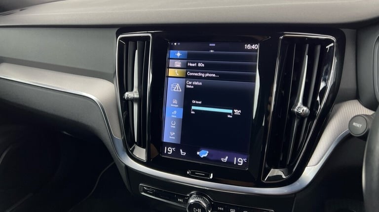 2020 Volvo V60 R-Design, B5 mild hybrid Estate Petrol Automatic