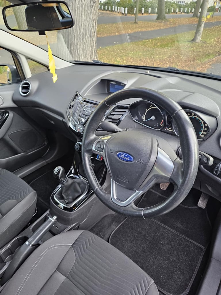 FORD FIESTA / ONLY 46K ON THE CLOCK / WET BELT DONE / SERVICE HISTORY / 2X KEY / 12 MONTHS M.O.T