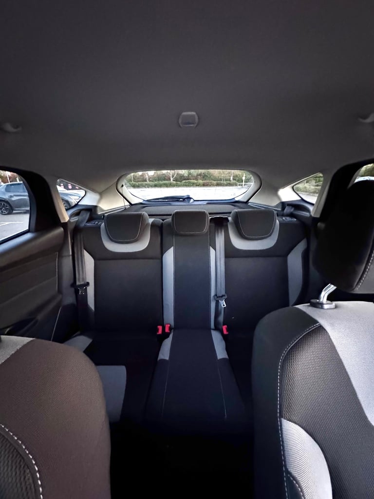 Ford, FOCUS, Hatchback, 2014, Manual, 998 (cc), 5 doors