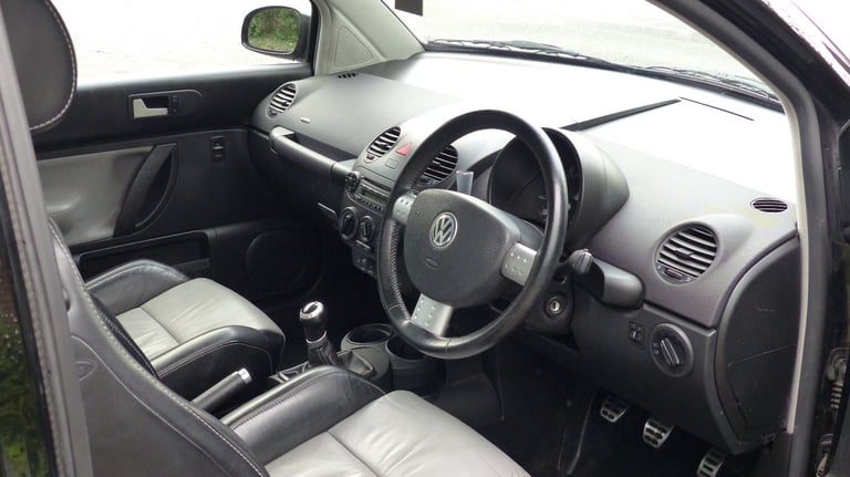 Volkswagen, BEETLE, Hatchback, 2005, Manual, 2324 (cc), 3 doors