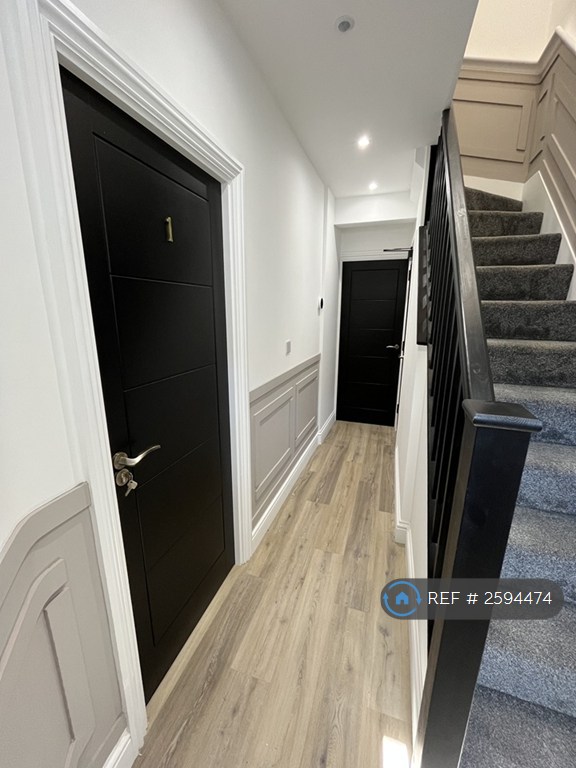 1 bedroom in Lower Hester Street, Northampton, NN2 (#2594474)
