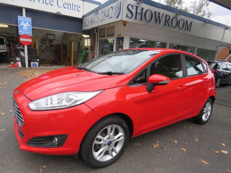 2016 Ford Fiesta 1.0T EcoBoost Zetec Euro 6 (s/s) 5dr HATCHBACK Petrol Manual