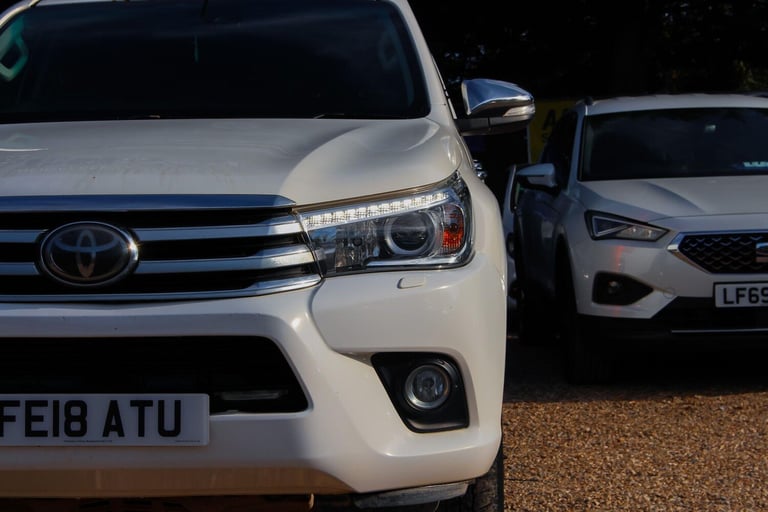 2018 Toyota Hilux 2.4 D-4D Invincible 4WD Euro 6 (s/s) 4dr (TSS, 3.5t) PICK UP Diesel Manual