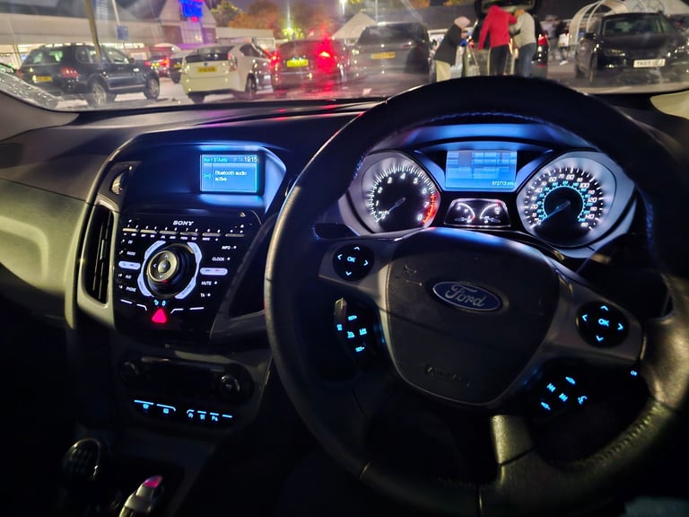 Ford, FOCUS, Hatchback, 2012, Manual, TITANIUM SPEC